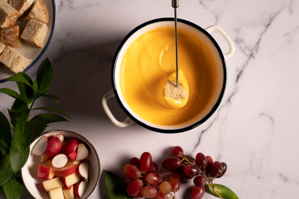 La fondue : le plat emblématique suisse